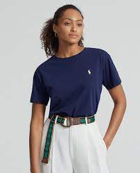 Chic Comfort: Women's Short Sleeve T-Shirt Picks for Effortless Style